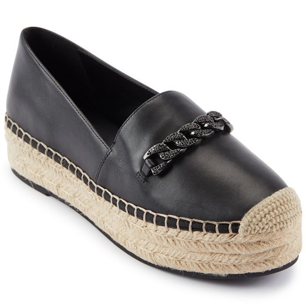 Moxy’s espadrille